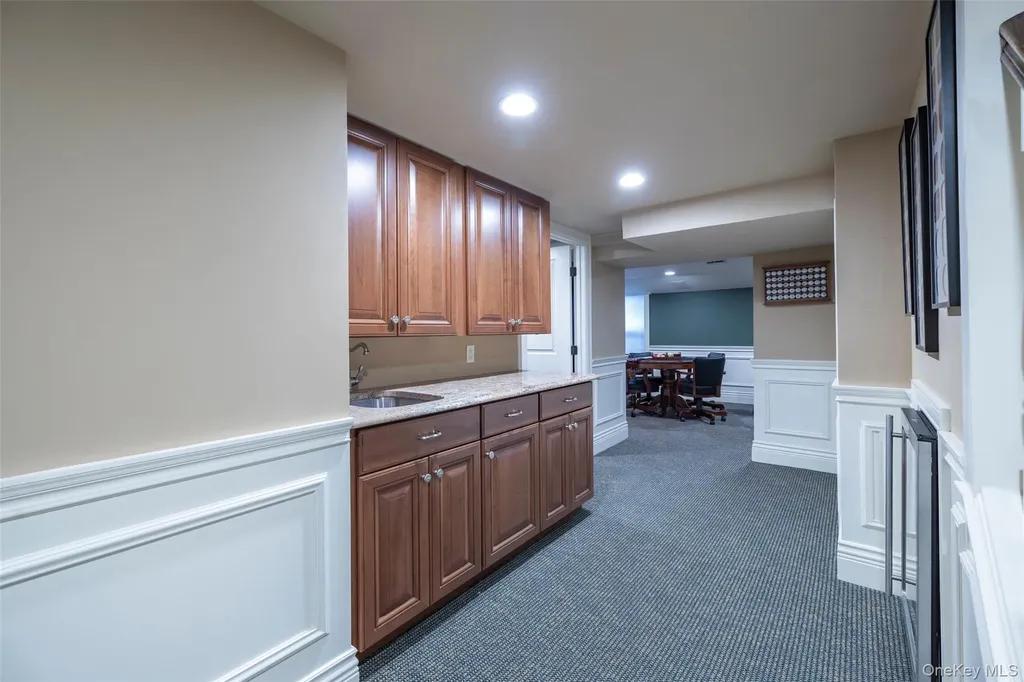 93 Berkshire Road Rockville Centre NY 11570