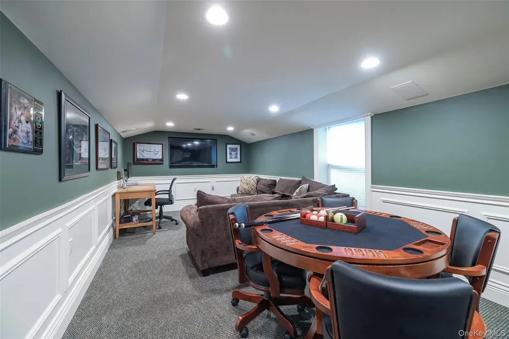 93 Berkshire Road Rockville Centre NY 11570