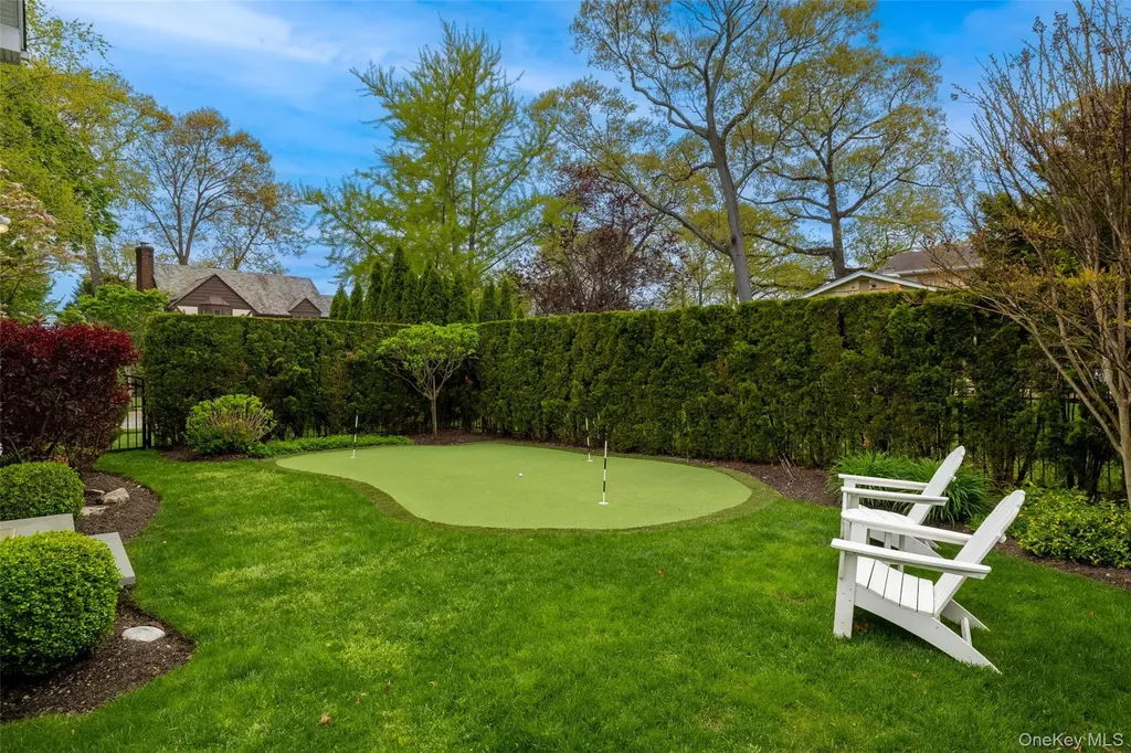 93 Berkshire Road Rockville Centre NY 11570