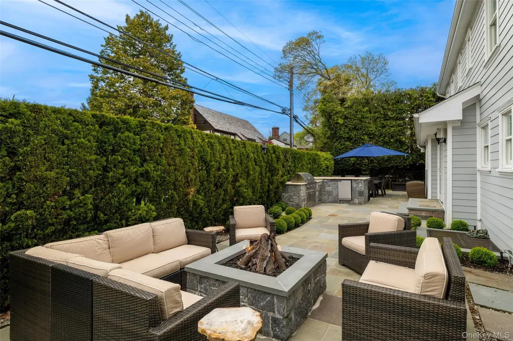 93 Berkshire Road Rockville Centre NY 11570