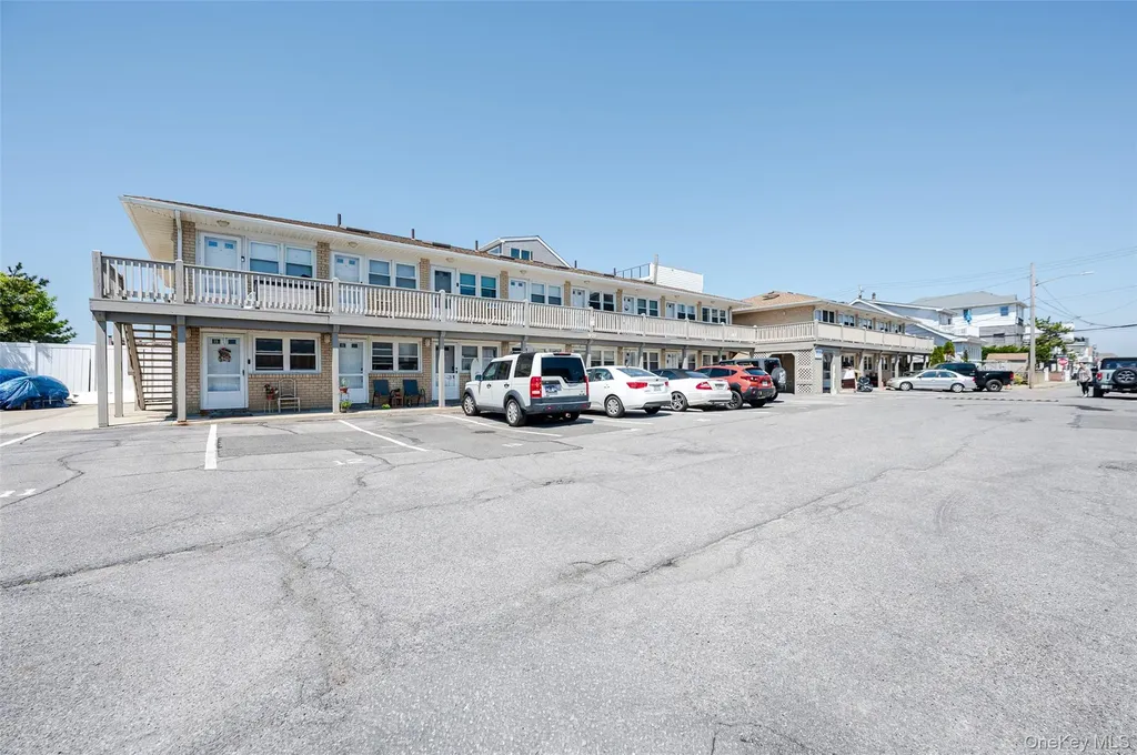 979 Oceanfront Long Beach NY 11561