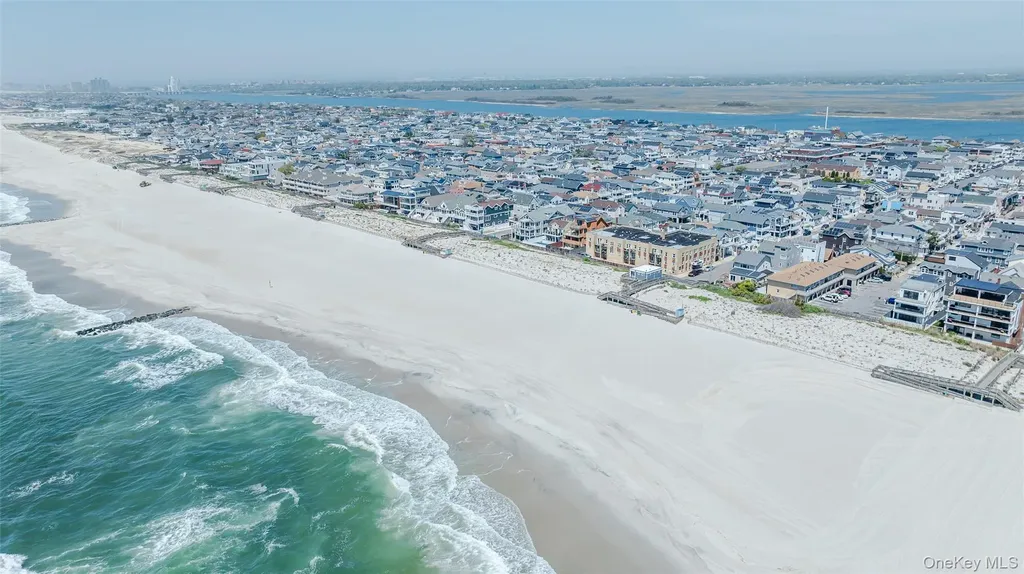 979 Oceanfront Long Beach NY 11561