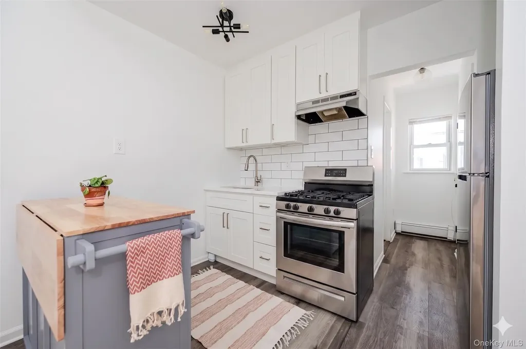 979 Oceanfront Long Beach NY 11561