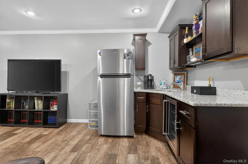 117 Lester Drive Tappan NY 10983