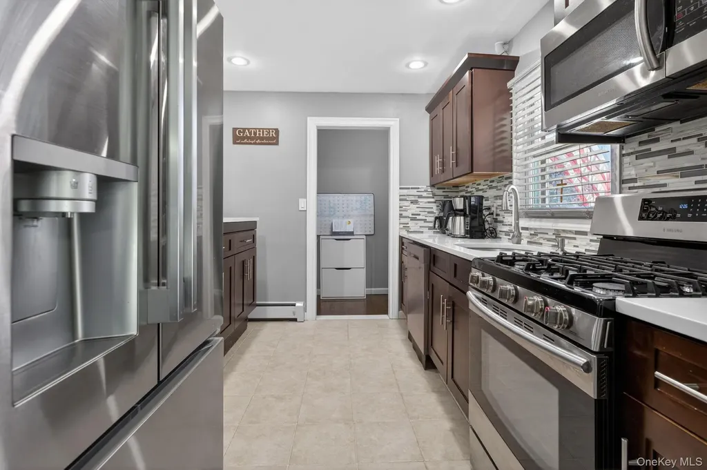 117 Lester Drive Tappan NY 10983