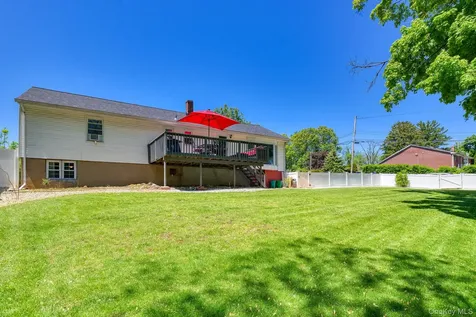 117 Lester Drive Tappan NY 10983
