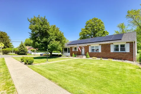 117 Lester Drive Tappan NY 10983