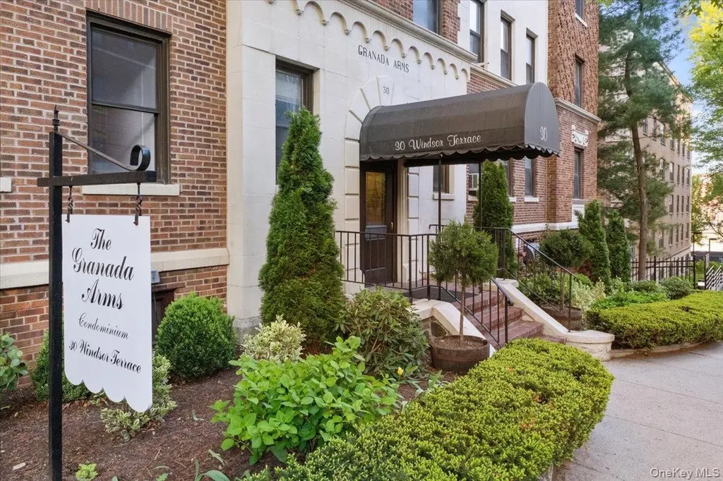 30 Windsor Terrace White Plains NY 10601