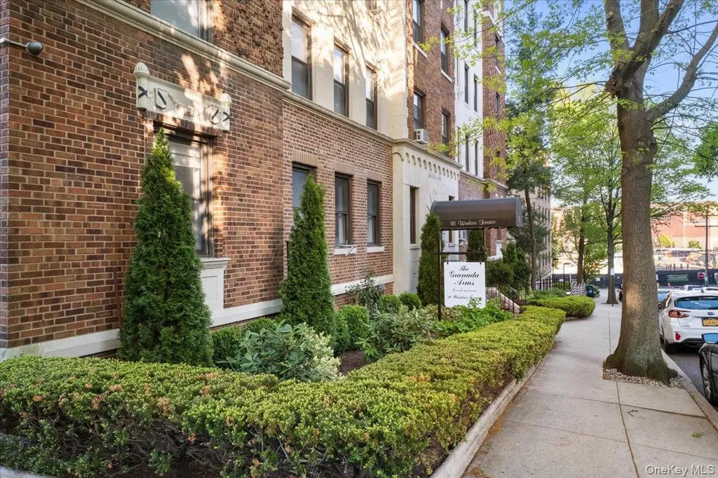 30 Windsor Terrace White Plains NY 10601