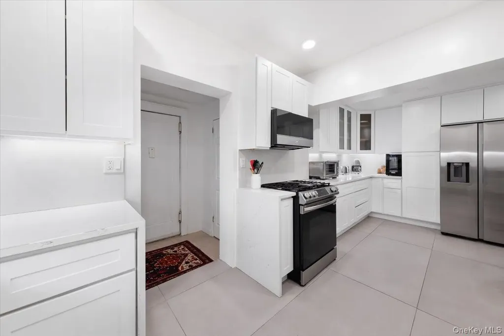 30 Windsor Terrace White Plains NY 10601