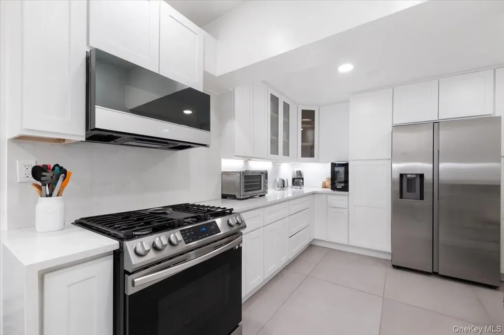 30 Windsor Terrace White Plains NY 10601