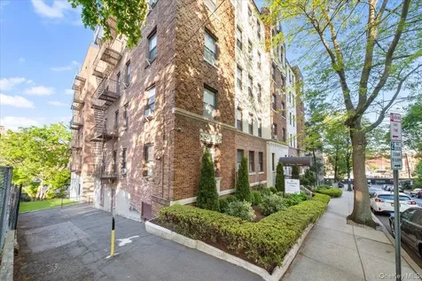 30 Windsor Terrace White Plains NY 10601