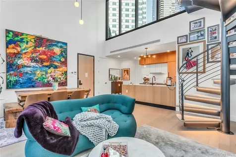 4507 Court Square Long Island City NY 11101