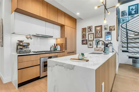 4507 Court Square Long Island City NY 11101