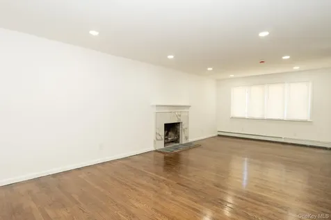 981 Connetquot Avenue Central Islip NY 11722