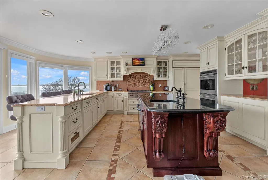3390 Hewlett Avenue Merrick NY 11566