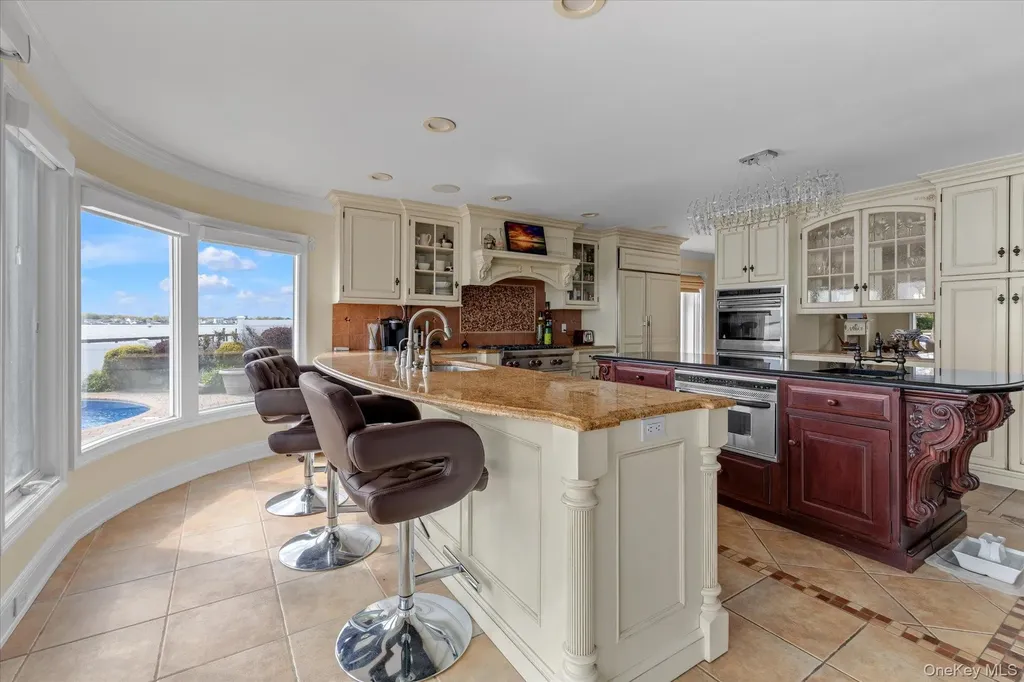 3390 Hewlett Avenue Merrick NY 11566