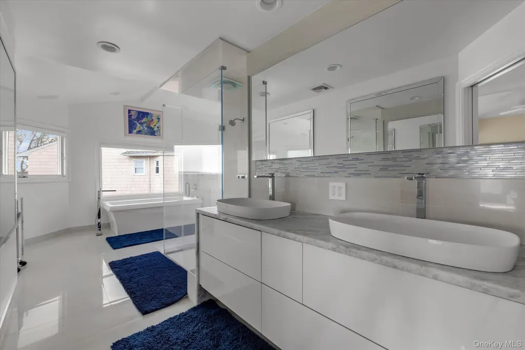 3390 Hewlett Avenue Merrick NY 11566