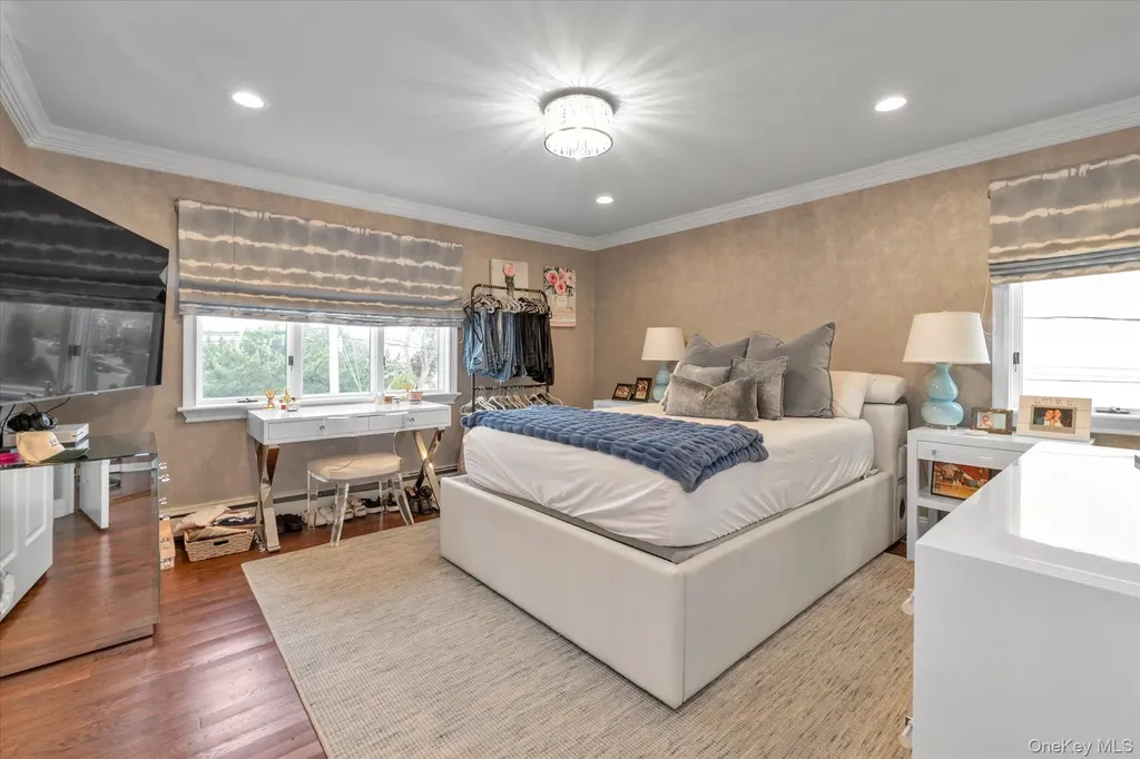 3390 Hewlett Avenue Merrick NY 11566