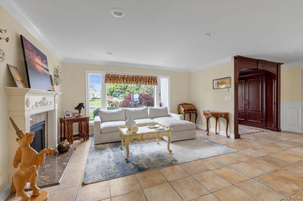 3390 Hewlett Avenue Merrick NY 11566