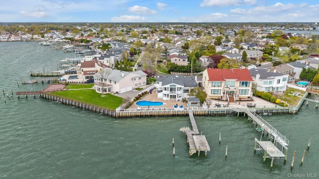3390 Hewlett Avenue Merrick NY 11566
