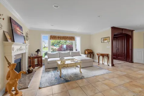 3390 Hewlett Avenue Merrick NY 11566