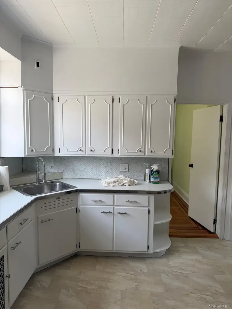 5719 64th Street Maspeth NY 11378