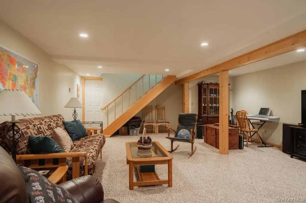 4 Echo Valley Road Red Hook NY 12571