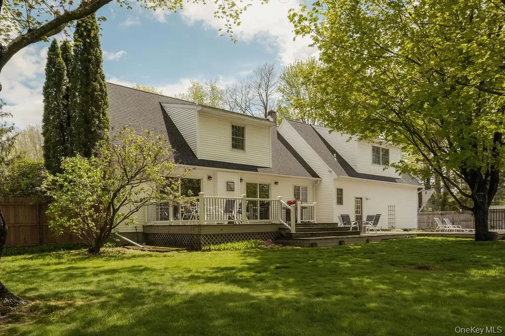 4 Echo Valley Road Red Hook NY 12571