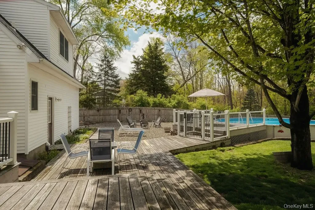 4 Echo Valley Road Red Hook NY 12571