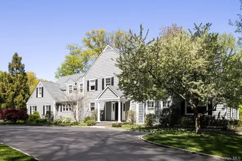 24 Matinecock Farms Road Glen Cove NY 11542