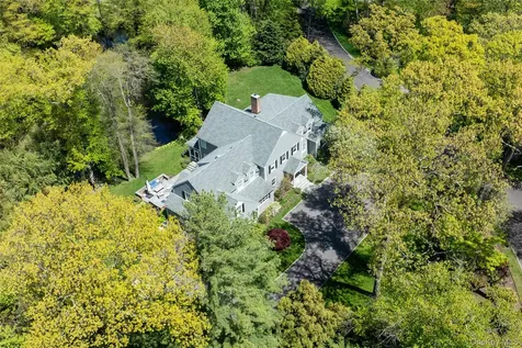 24 Matinecock Farms Road Glen Cove NY 11542