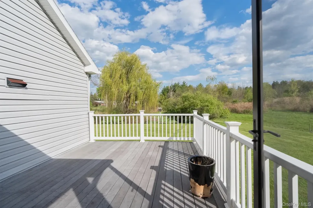 25 Spada Drive Saugerties NY 12477