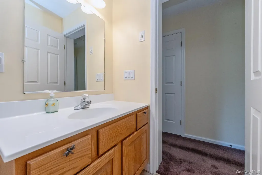 25 Spada Drive Saugerties NY 12477