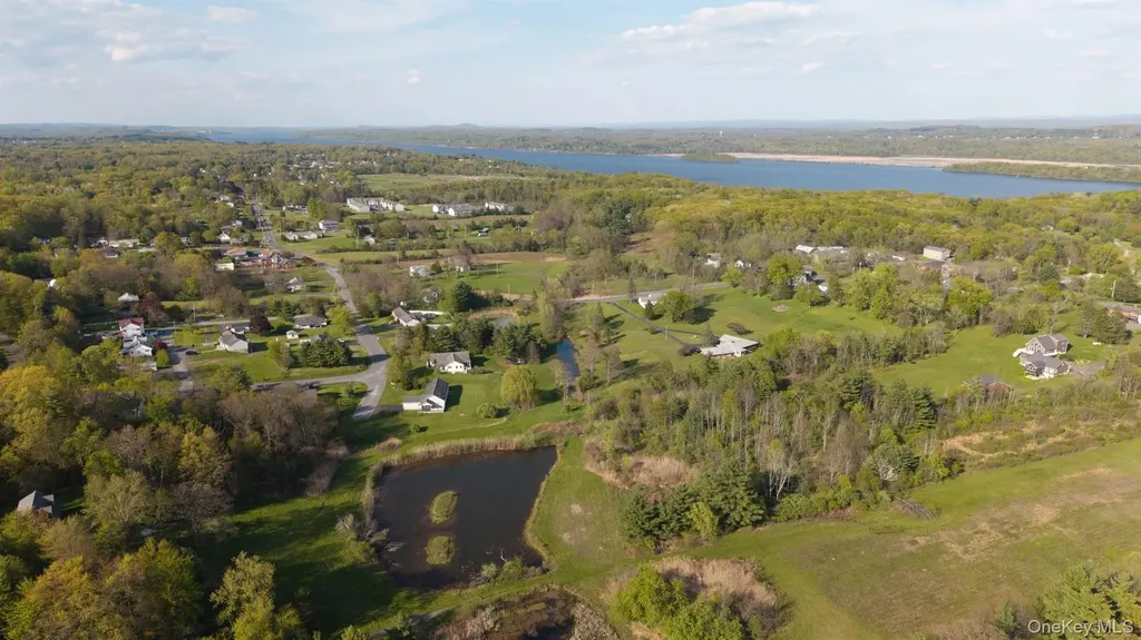 25 Spada Drive Saugerties NY 12477