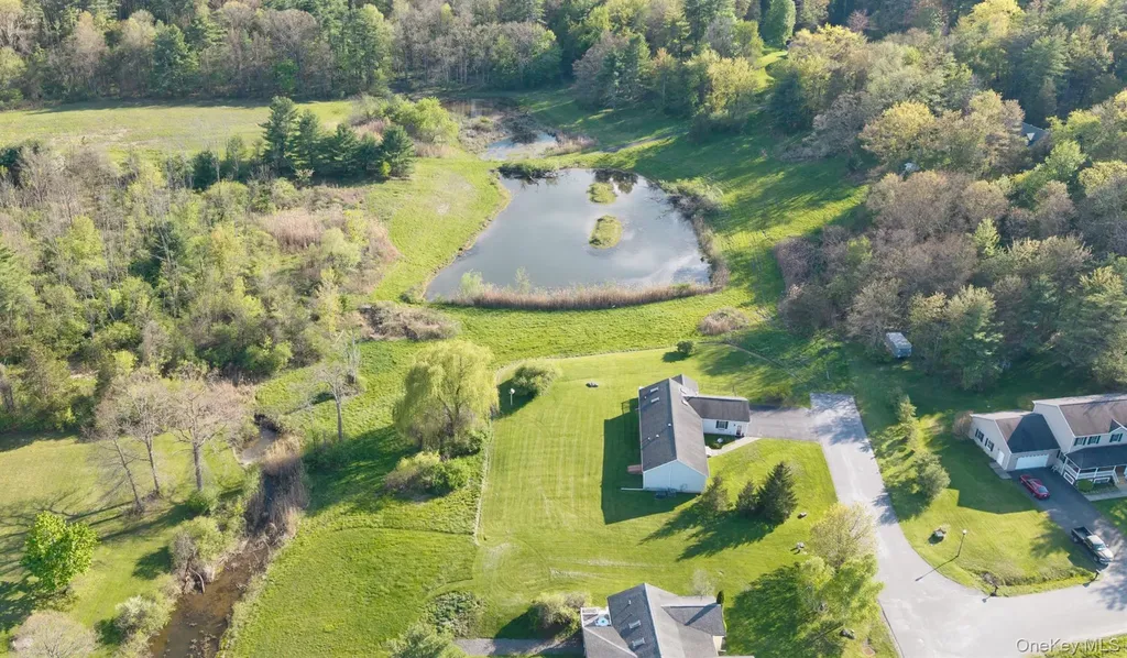 25 Spada Drive Saugerties NY 12477