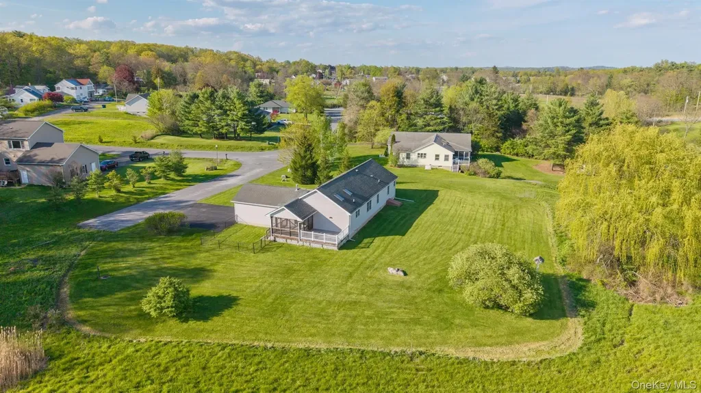 25 Spada Drive Saugerties NY 12477
