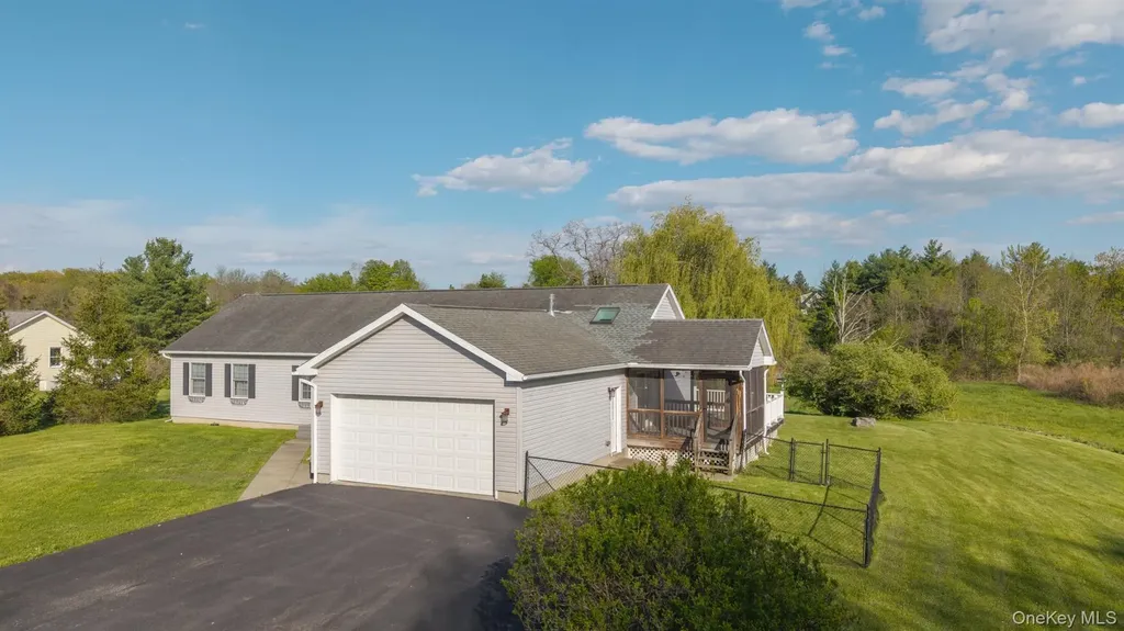 25 Spada Drive Saugerties NY 12477