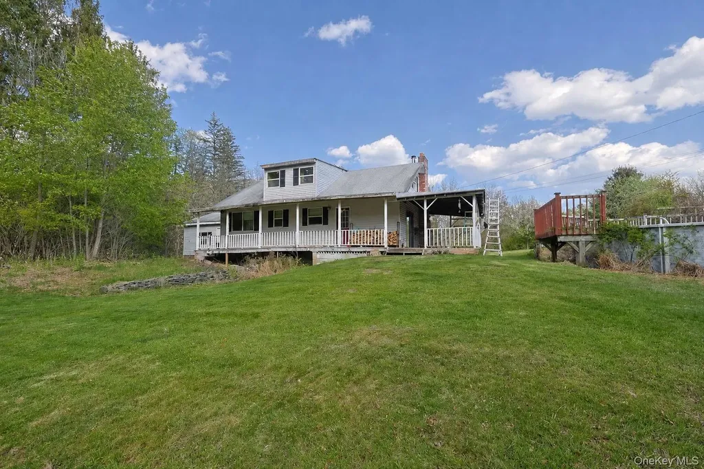 1087 Samsonville Road Kerhonkson NY 12446