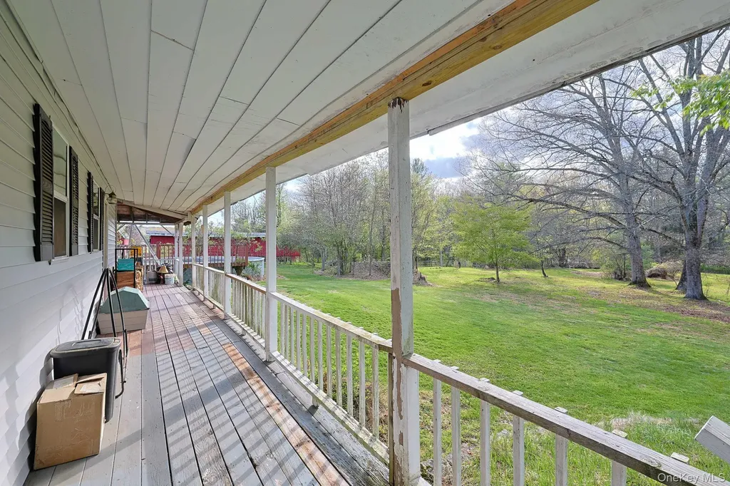 1087 Samsonville Road Kerhonkson NY 12446