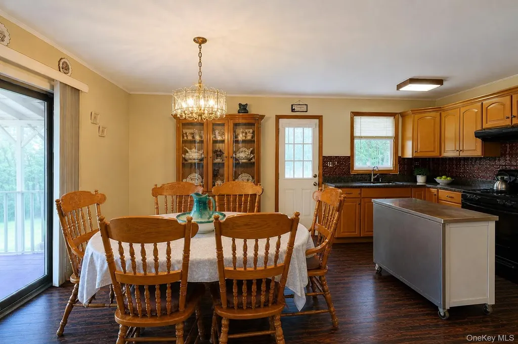 1087 Samsonville Road Kerhonkson NY 12446