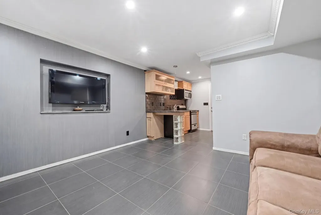 2395 E 3rd Street Brooklyn NY 11223