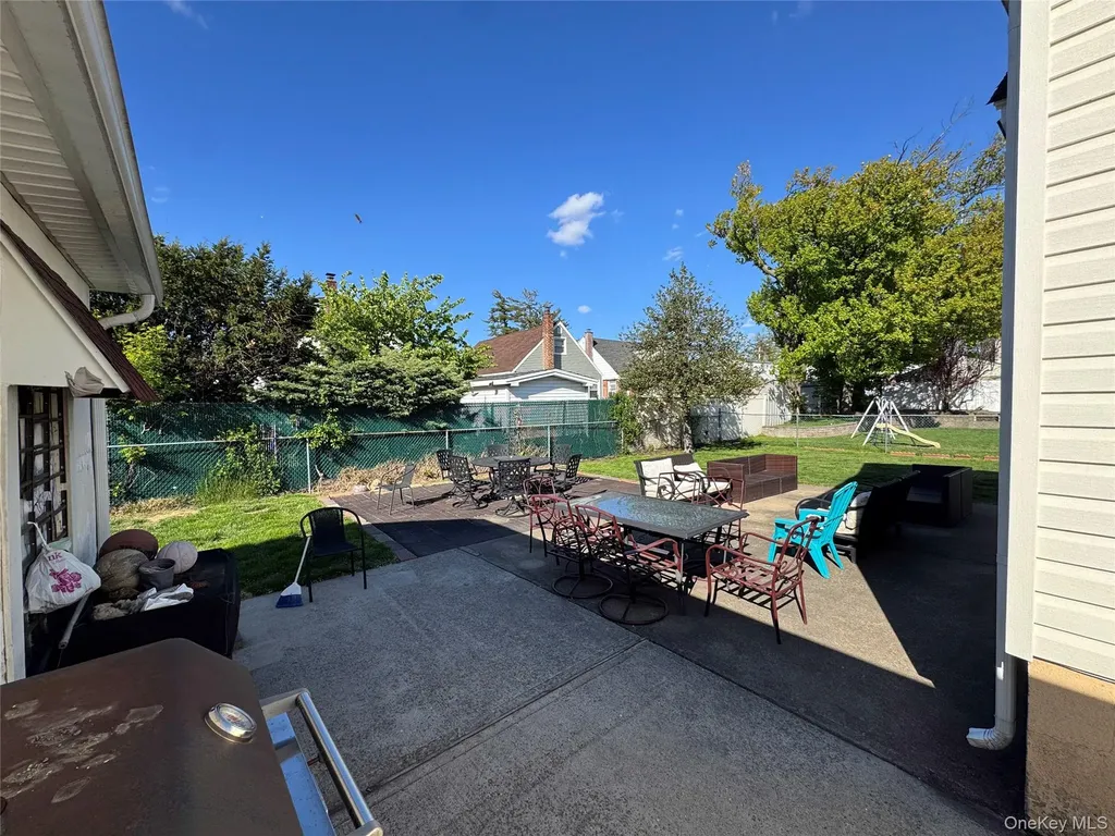 31 Gregory Street Valley Stream NY 11580
