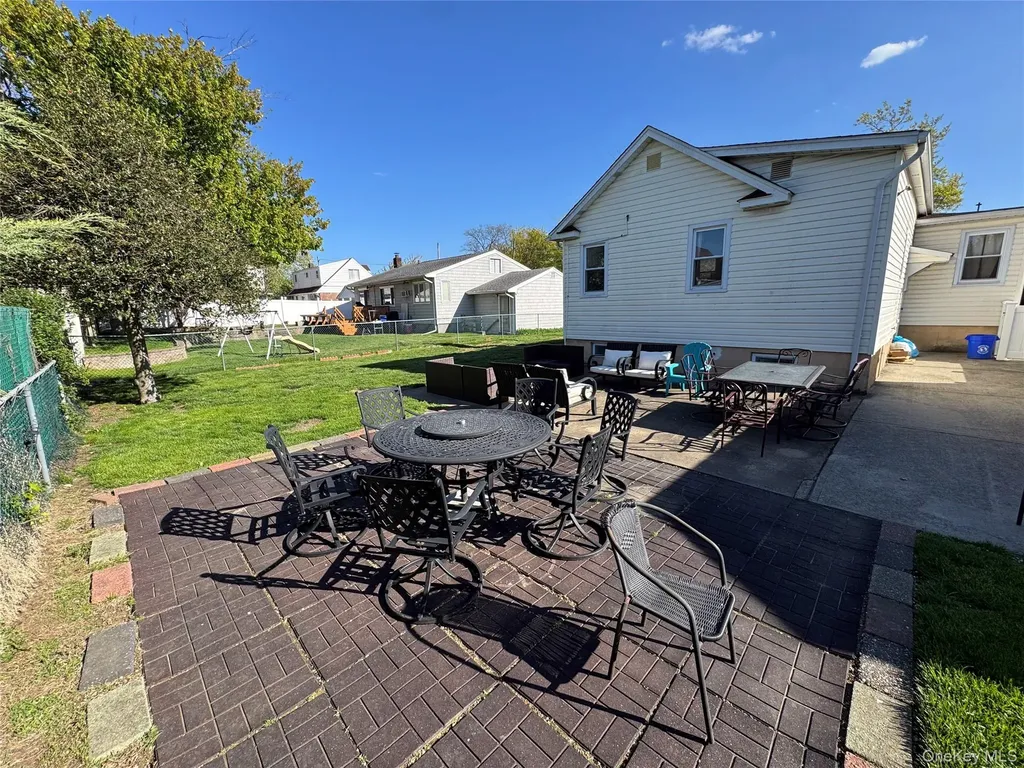 31 Gregory Street Valley Stream NY 11580