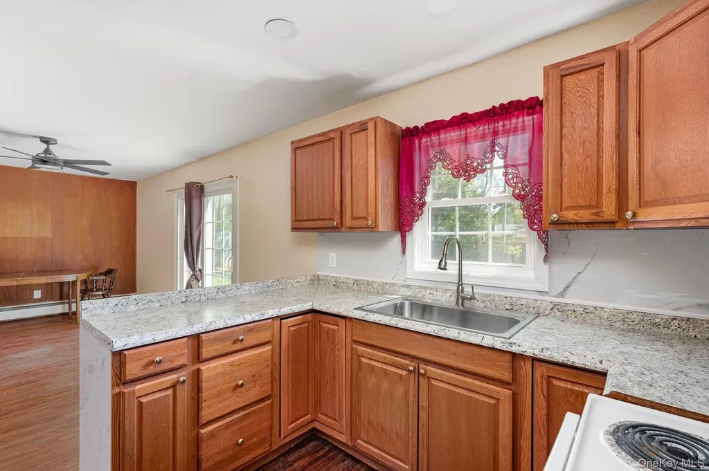 35 Spencer Lane Stony Brook NY 11790