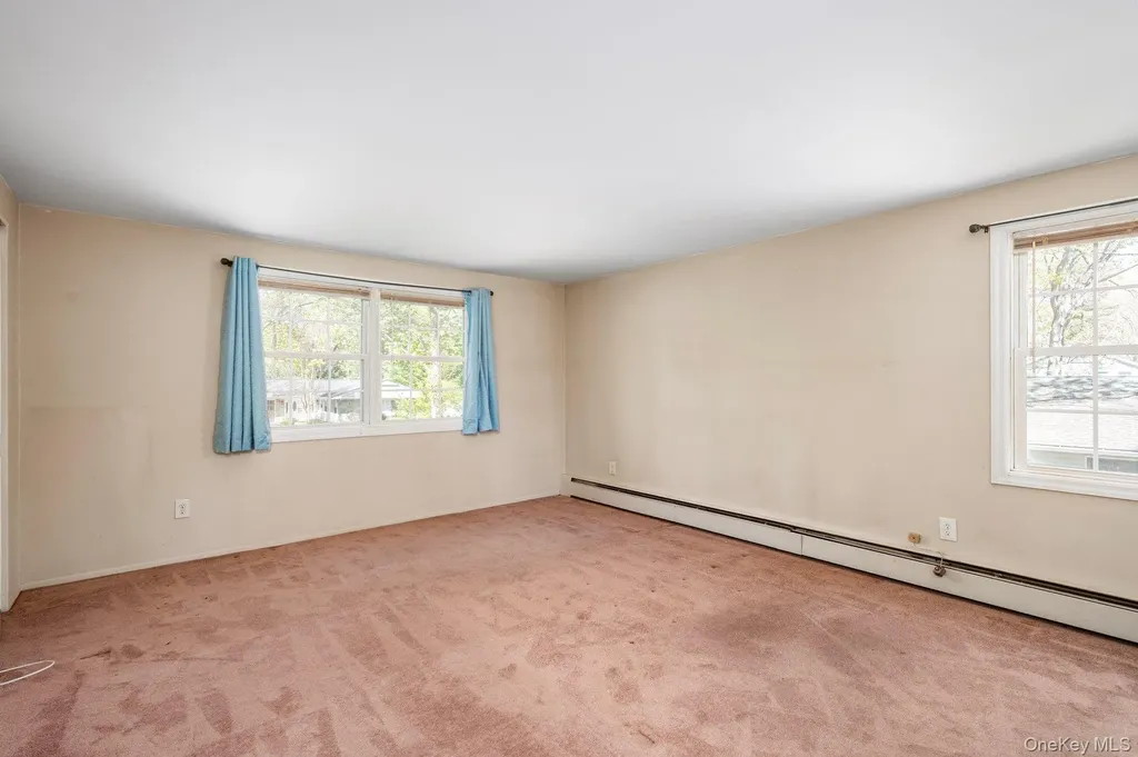 35 Spencer Lane Stony Brook NY 11790