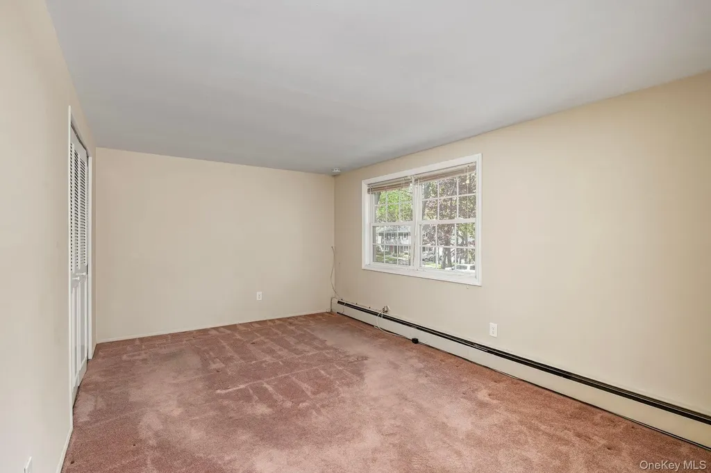 35 Spencer Lane Stony Brook NY 11790