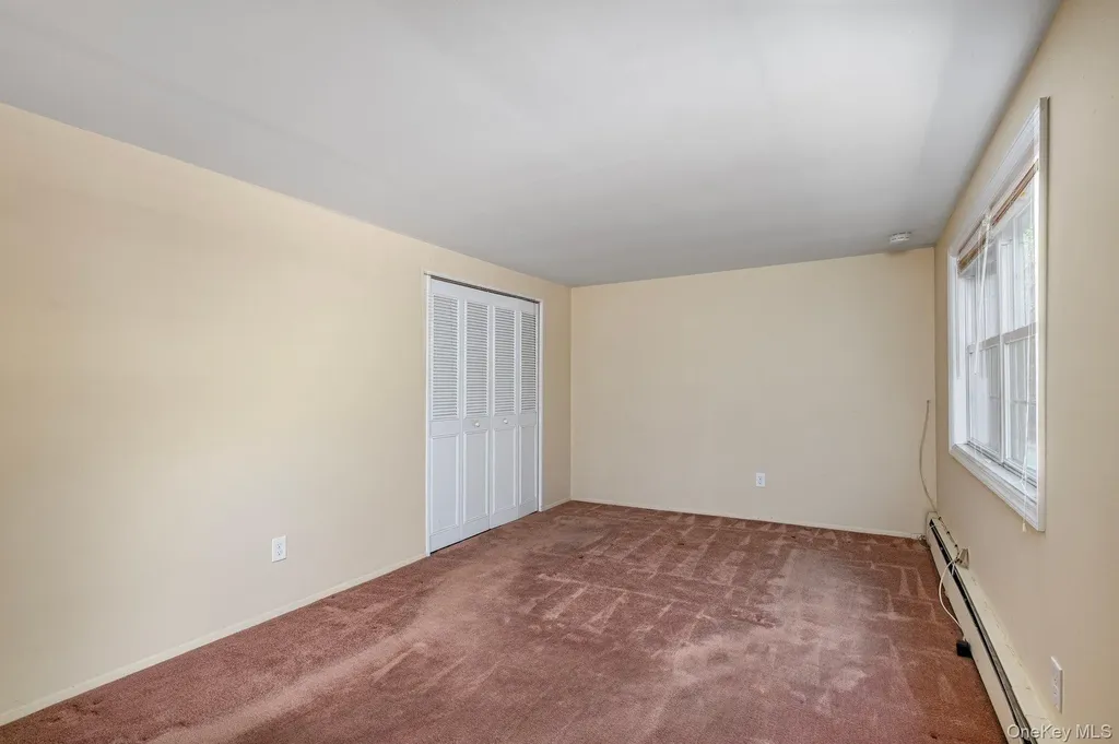 35 Spencer Lane Stony Brook NY 11790