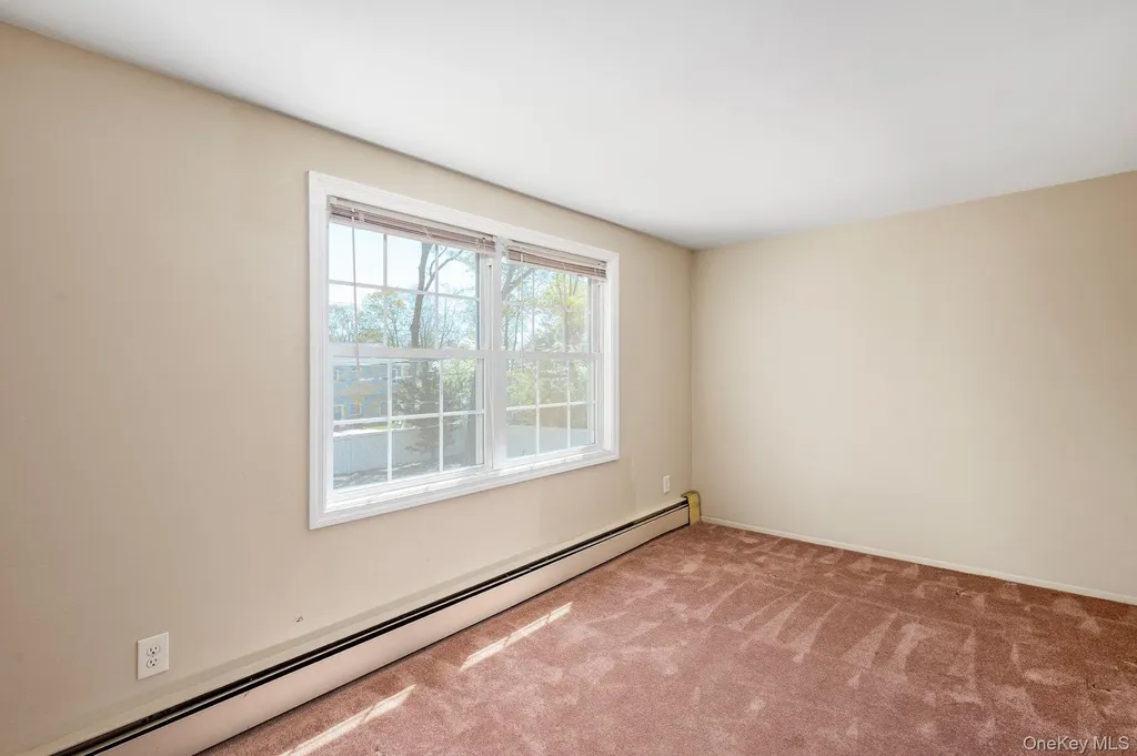 35 Spencer Lane Stony Brook NY 11790