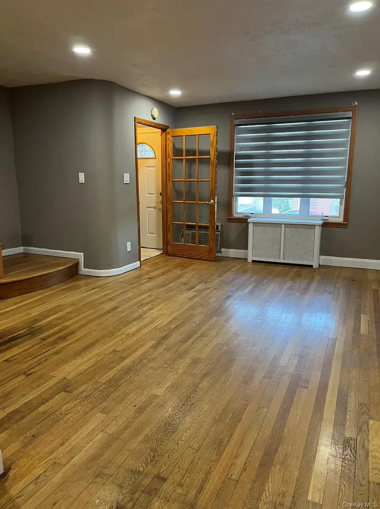 5314 194th Street Fresh Meadows NY 11365